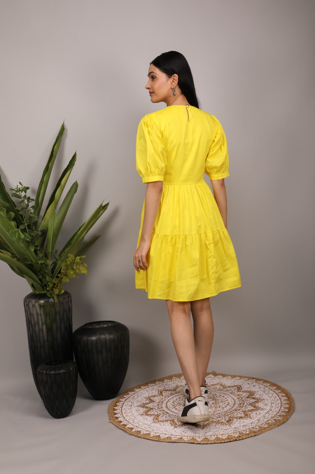 Hot yellow dress hotsell